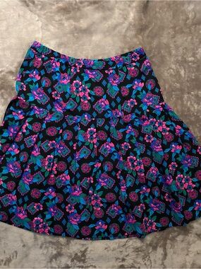 Liz Claiborne Women’s Size 8 Black Skater Skirt with Pink & Blue Floral Print